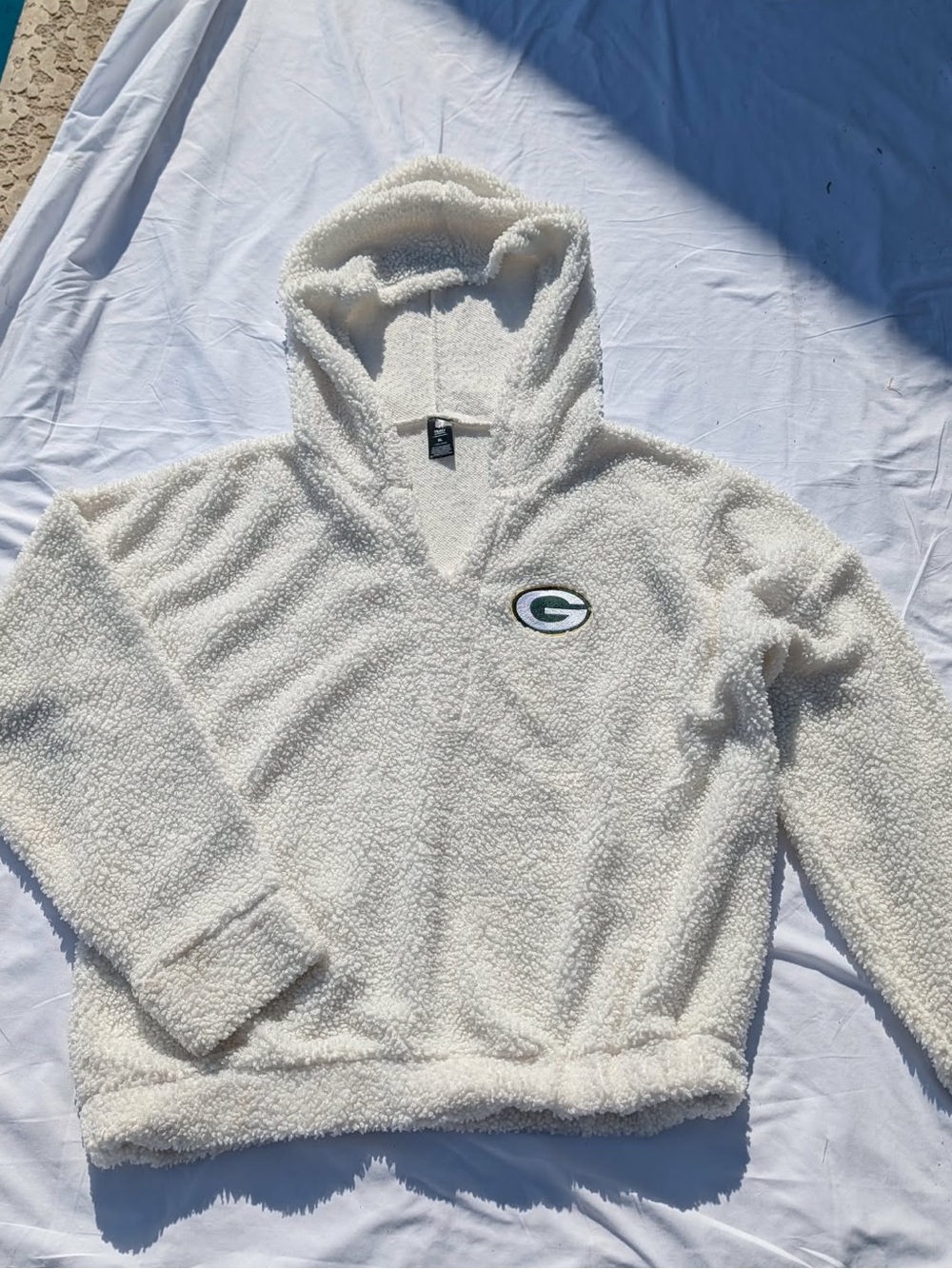 NFL Team Apparel Green Bay Packers White Sherpa V-Neck Hoodie XL